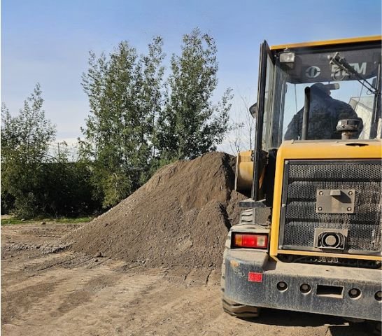 Carguío y despacho de tierra de hoja y áridos para jardines y paisajismo en Rancagua